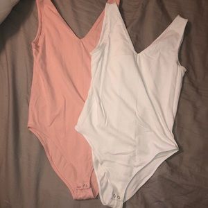 V neck body suits ❗️